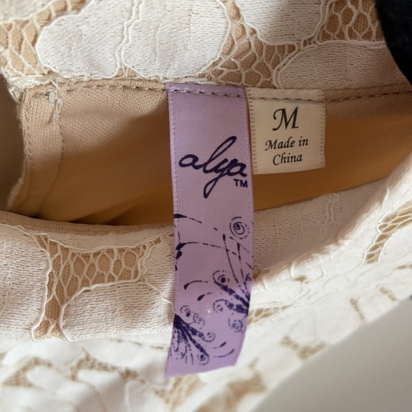 Alya Lace High Neck Tank Top Blouse - Picture 3 of 5